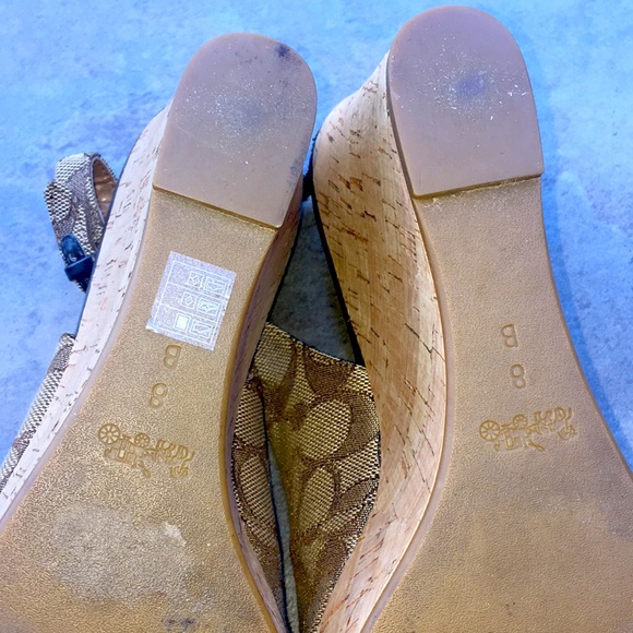 COACH New York Ferry Platform Wedge Open Toe Sandals w/logo throughout - Size 8B - Picture 11 of 17